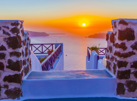 11+1 Things to do When in Santorini